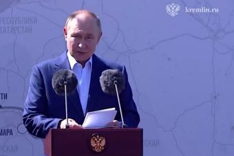 Президент России, прибыв на новой Ладе, открыл Северный обход Твери на трассе М-11