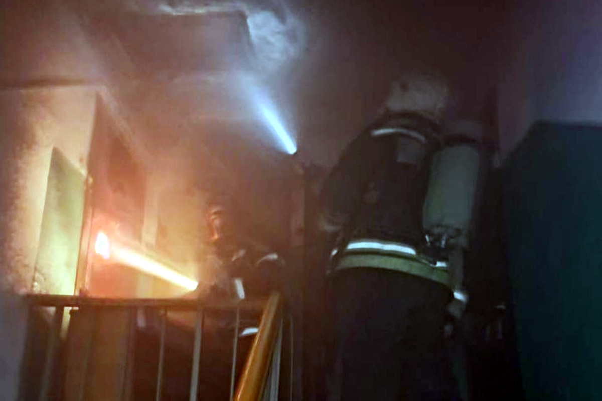 В Тверской области людей эвакуировали из многоквартирного дома из-за замыкания в электрощитовой