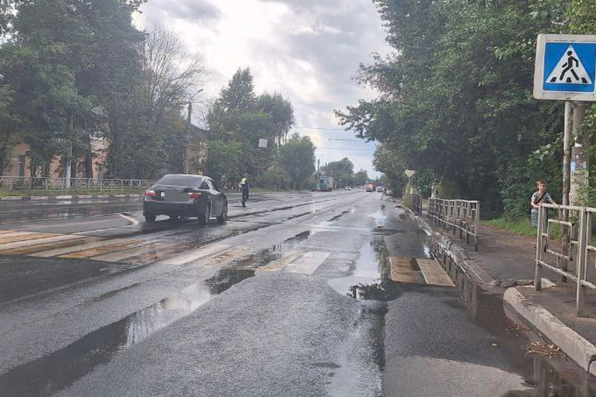 В Твери на пешеходном переходе сбили ребенка