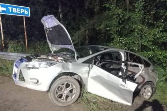Парень и девушка погибли в ночном ДТП в Тверской области