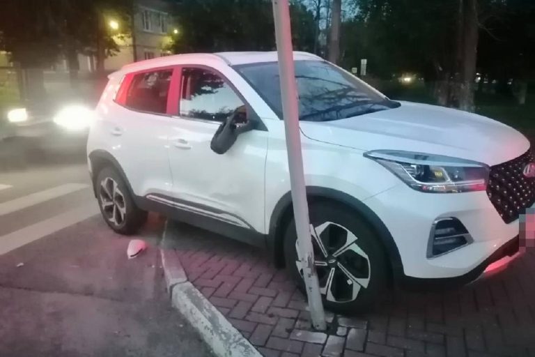 Один человек пострадал в ДТП в Заволжском районе Твери Один человек пострадал в ДТП в Заволжском районе Твери