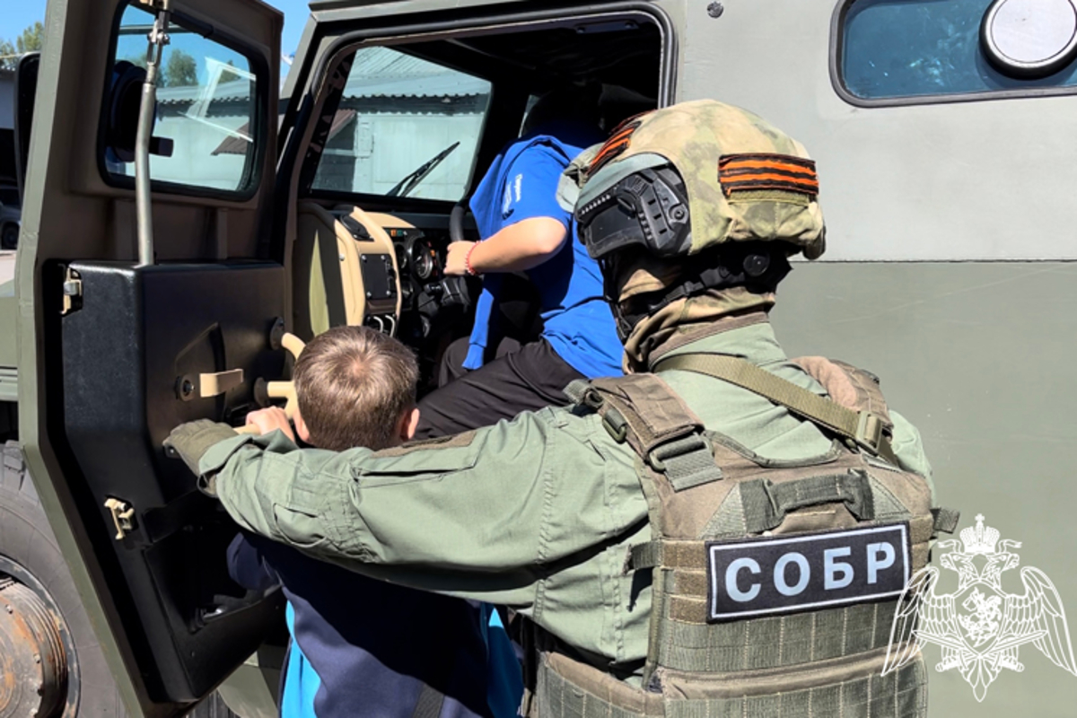 В Твери дети надолго запомнят встречу с бойцами спецназа