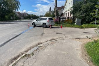 Внедорожник сбил подростка на велосипеде в Твери