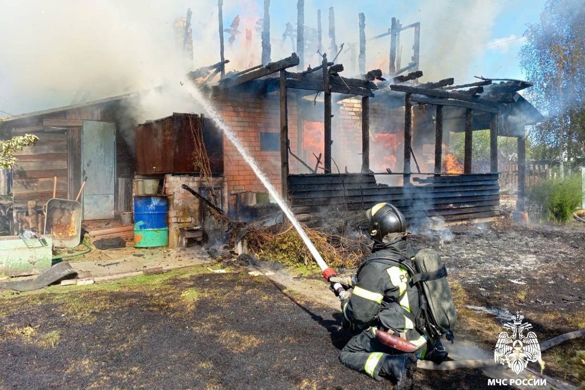 Частный дом горел под Тверью
