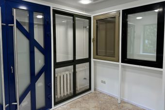 В Твери больше 25 лет работает собственное производство окон компании ТМК В Твери больше 25 лет работает собственное производство окон компании ТМК