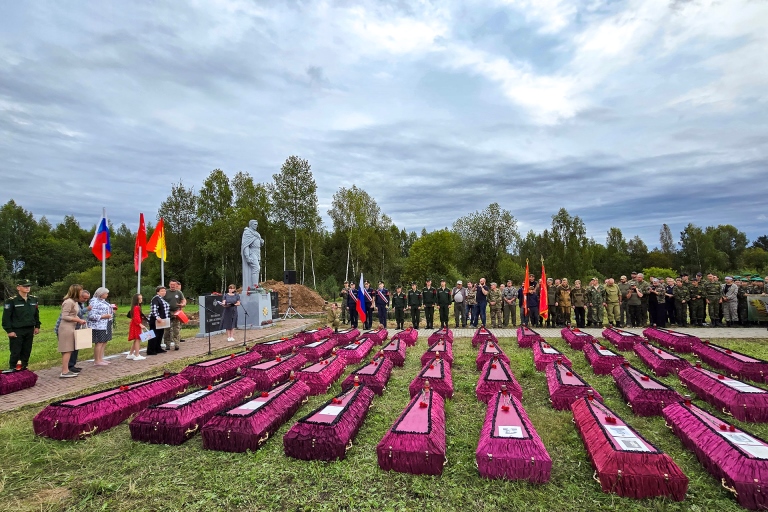 В годовщину освобождения Зубцова от фашистов состоялось перезахоронение останков 367 советских бойцов