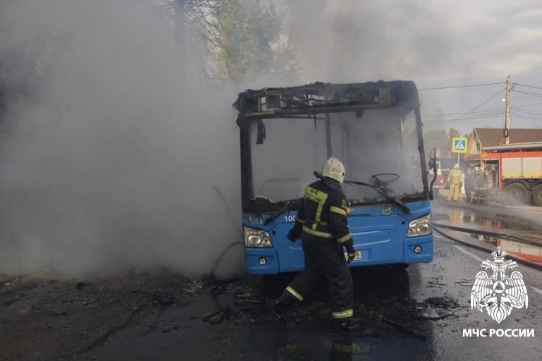 В "Транспорте Верхневолжья" сообщили детали ЧП со сгоревшим в Твери автобусом