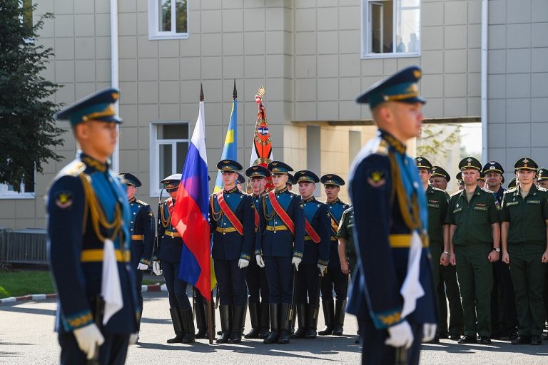 Игорь Руденя поздравил с началом учебного года учащихся и преподавателей Военной академии ВКО