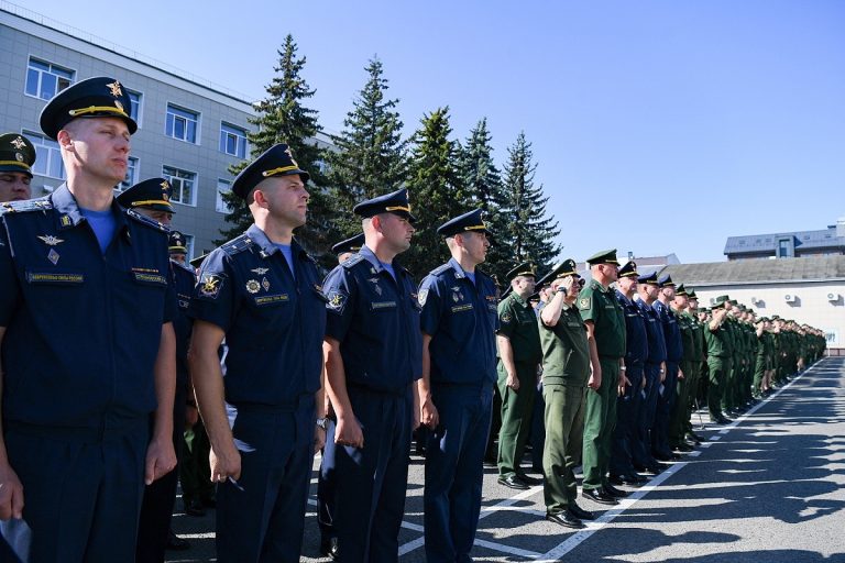 Игорь Руденя поздравил с началом учебного года учащихся и преподавателей Военной академии ВКО