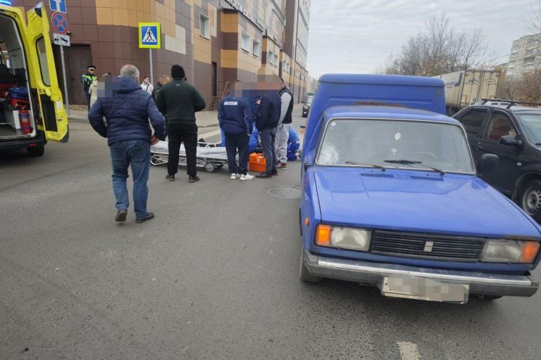 В Твери «каблук» сбил пенсионера на пешеходном переходе