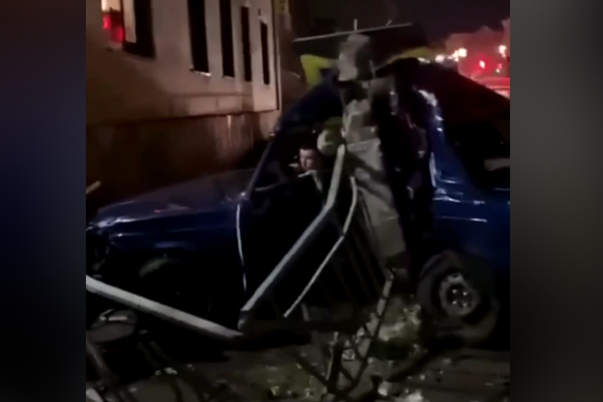 В Кимрах машина молодого водителя разбилась всмятку, но он родился в рубашке