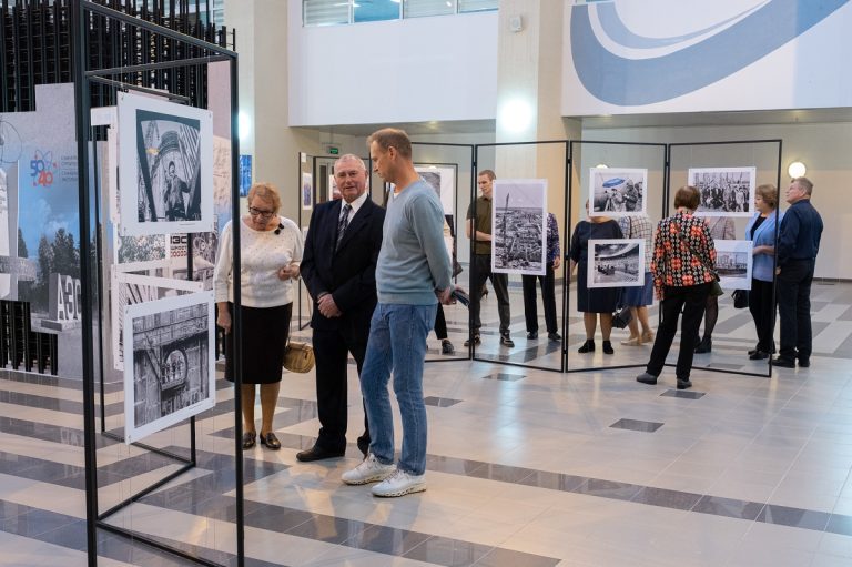 Фотовыставка об истории создания и развития Калининской АЭС открылась в Тверской области