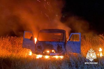 Два автомобиля сгорели за сутки в Тверской области