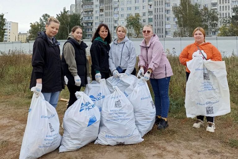 В Твери собрали более 150 кубометров мусора