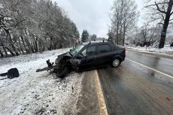 Два человека пострадали в лобовом ДТП в Тверской области