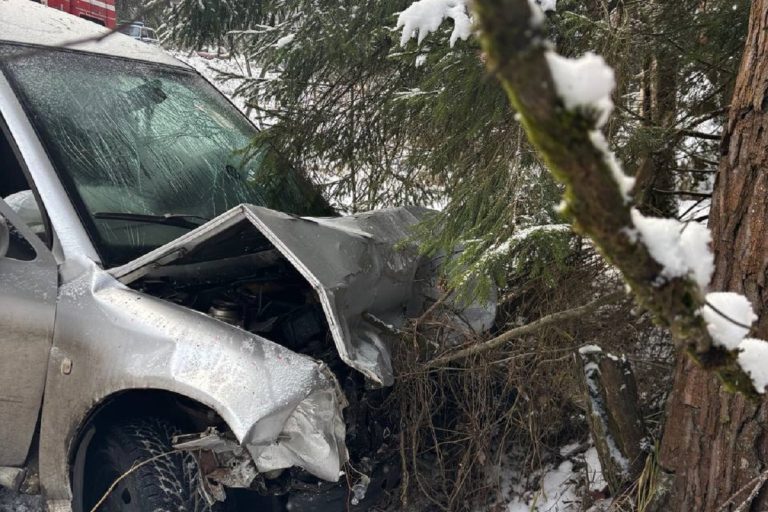 Один погиб и пятеро пострадали в ДТП в Тверской области