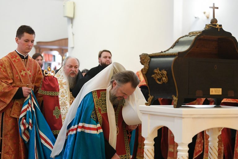 В Спасо-Преображенский собор Твери передан ковчег с мощами святого мученика Вонифатия