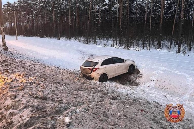 Женщина пострадала в ДТП на М-10 под Тверью