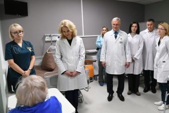 33 ограничения для мигрантов, новая ДОКБ и ЧП с оборванными проводами - все, о чем говорил Игорь Руденя в прямом эфире