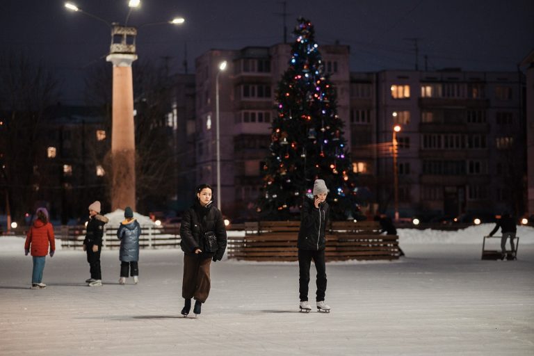 Три катка откроются в выходные в Твери