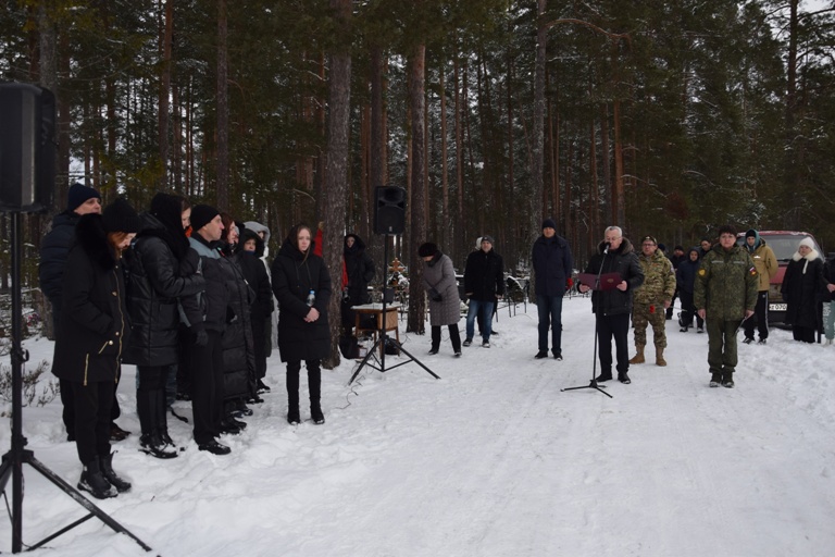 В Тверской области прозвучали траурные залпы в честь троих погибших в зоне СВО бойцов