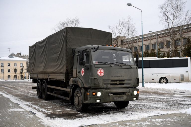 Тверская область направила в зону СВО медикаменты для передвижного мобильного госпиталя