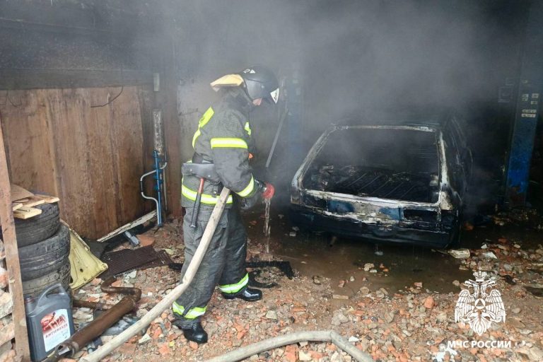 В Тверской области из-за неопытного сварщика сгорела машина