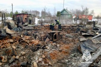 Останки двух погибших людей обнаружены на пепелище сгоревшего дома в Тверской области