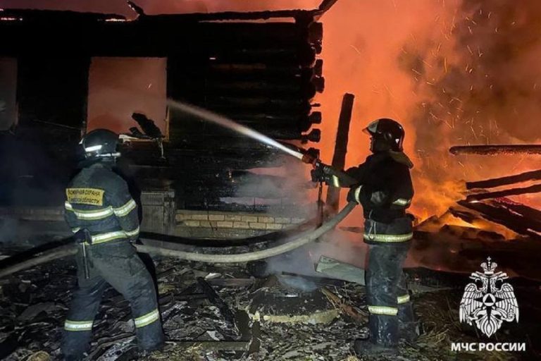 Жилой дом сгорел в Тверской области