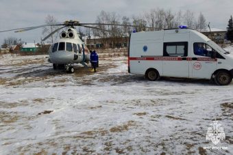 Больного пациента доставили вертолетом из ЦРБ в Тверь