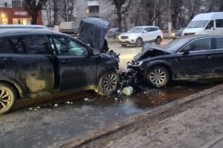 Увеличилось количество пострадавших в тройном ДТП в Твери