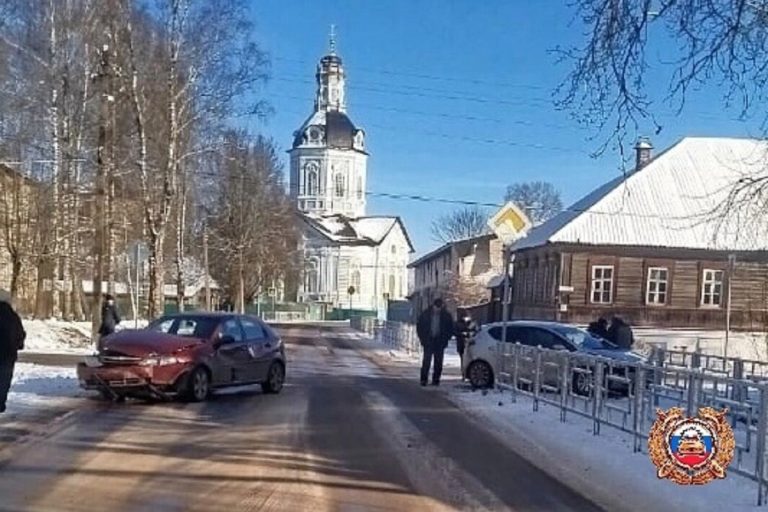 Женщина-водитель спровоцировала ДТП в Тверской области