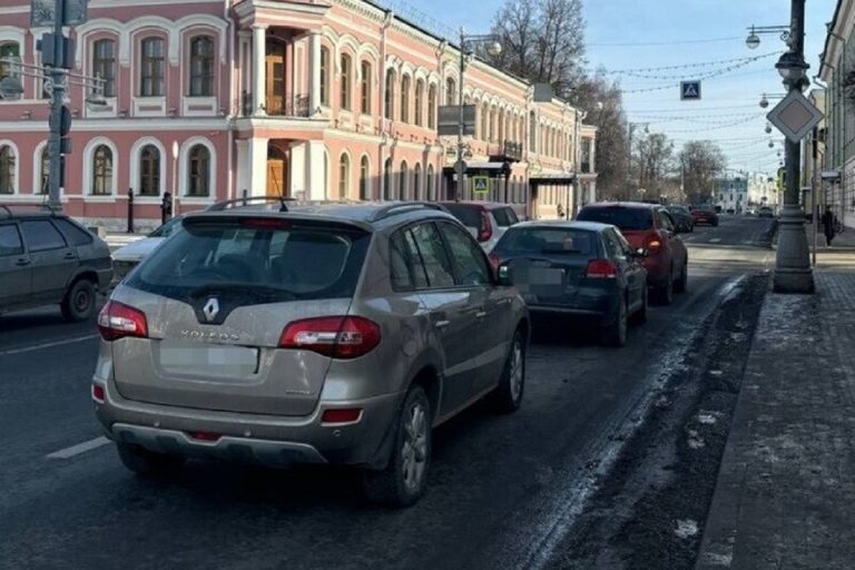 Тройное ДТП произошло в центре Твери