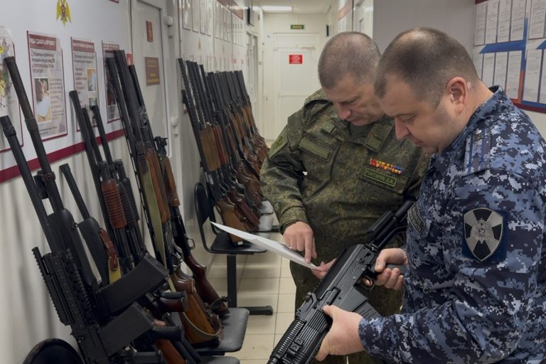 Для борьбы с беспилотниками в зону СВО из Тверской области передано 42 охотничьих ружья