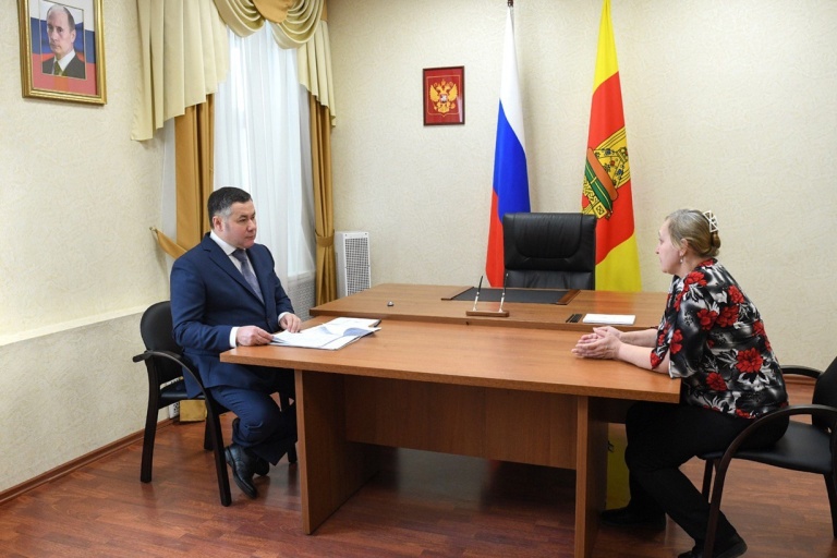 В Тверской области по поручению губернатора благоустроят воинское захоронение и откроют врачебную амбулаторию