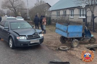 В Тверской области водитель мотороллера не подал сигнал рукой и попал в ДТП