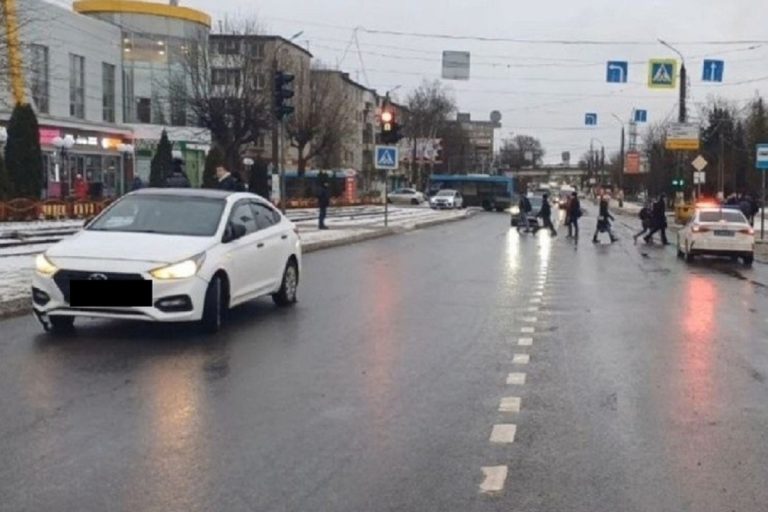 Женщину сбили у автовокзала в Твери