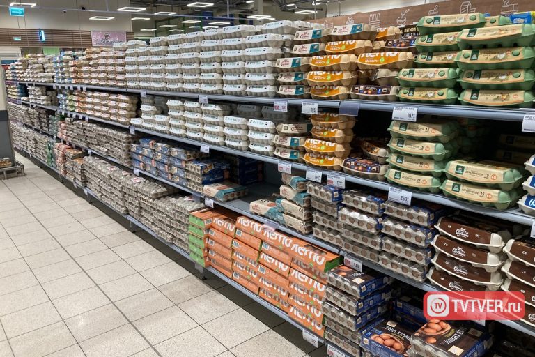 ФАС запретила спекулировать на яйцах и куличах к Пасхе