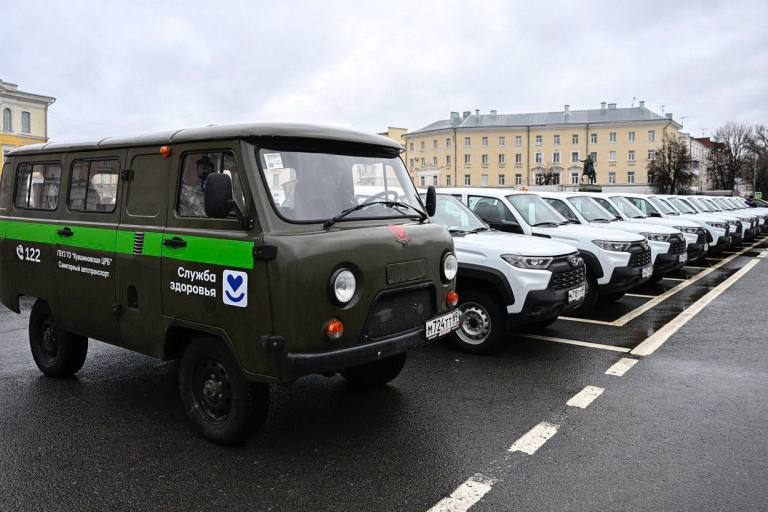 Муниципалитеты Тверской области получили крупнейшую за последние годы партию транспорта для медучреждений