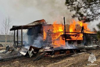 Жилой дом полыхал в Тверской области