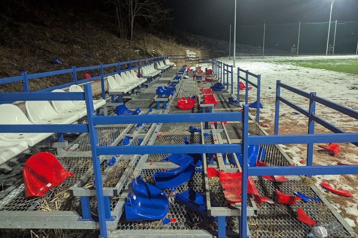 Установлены вандалы, разгромившие трибуну стадиона в Тверской области