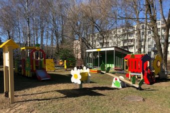 В Тверской области 49 детских садов обзаведутся новыми игровыми комплексами