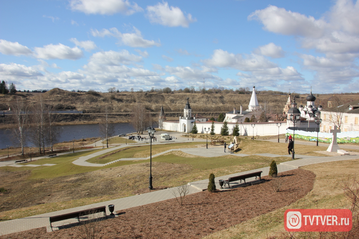 Обитель древности: возрождённый старицкий монастырь стал одной из главных святынь в Тверской области