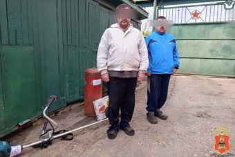 В Тверской области отец с сыном «обнесли» дачный дом москвича