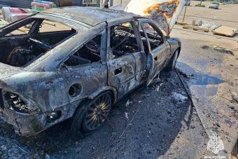 Стала известна причина пожара, уничтожившего автомобиль в Твери