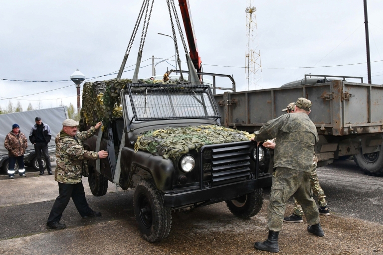 Из Тверской области в зону СВО направили несколько партий гуманитарной помощи