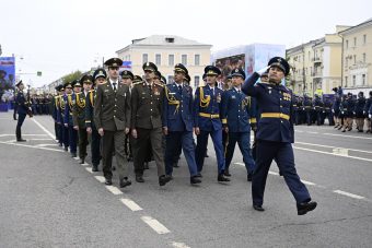 В Твери прошло торжественное прохождение войск, посвященное 80-летию Великой Победы
