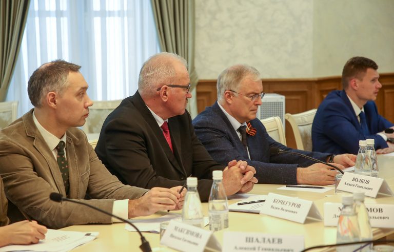 Вопросы совершенствования медицины губернатор Игорь Руденя обсудил с главными врачами Тверской области