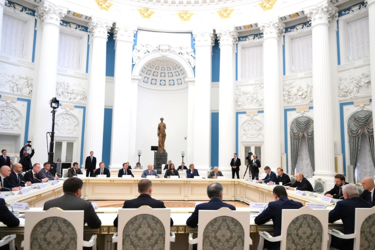 Представители Тверской области стали участниками встречи Владимира Путина с российскими предпринимателями Представители Тверской области стали участниками встречи Владимира Путина с российскими предпринимателями
