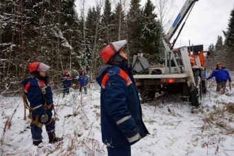 В Тверской области энергетики ликвидируют последствия непогоды и восстанавливают электроснабжение